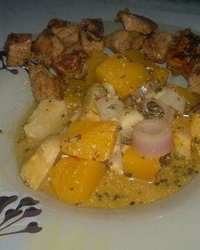 Французское горчичное овощное рагу и сладкая свиная корейка