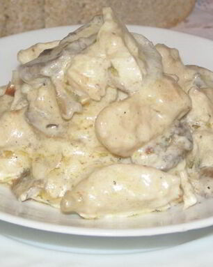 Фрикасе из курицы с шампиньонами