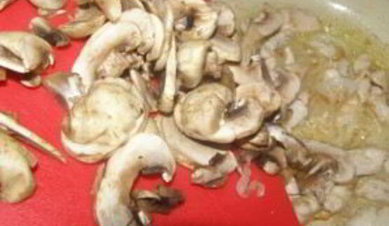 фрикасе из курицы с шампиньонами