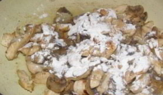 фрикасе из курицы с шампиньонами