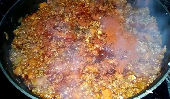 мясное рагу болоньезе для спагетти и другой пасты