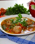 Овощное рагу с фрикадельками