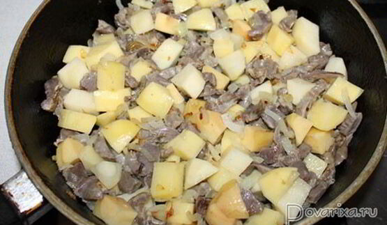 рагу из куриных желудочков