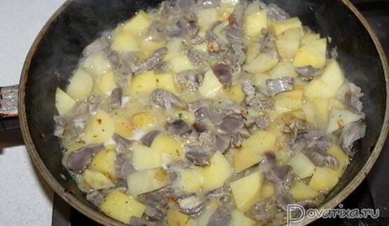 рагу из куриных желудочков