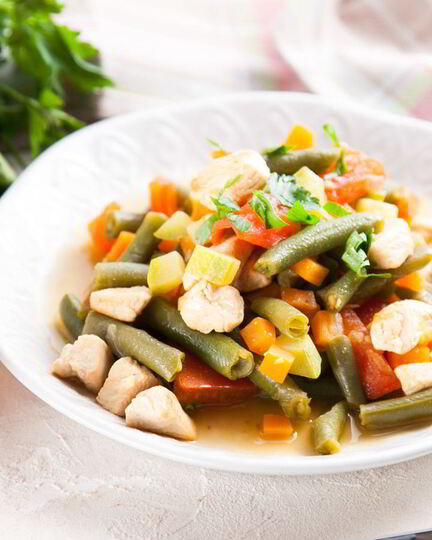 Рецепт рагу из курицы и стручковой фасоли