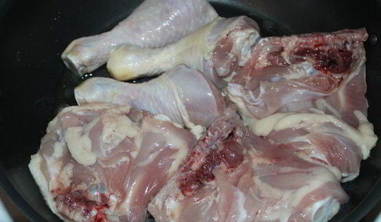 рагу из курицы с фасолью и запеченным чесноком