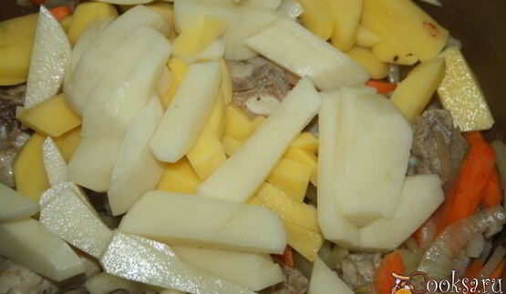 рагу из свинины с овощами в мультиварке