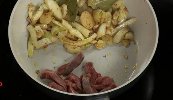 рагу из утки с апельсинами и слоеные закуски