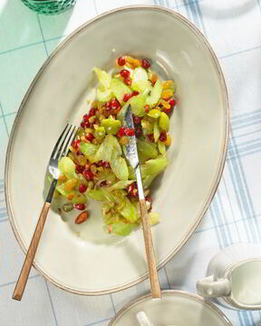 Весенняя капоната с оливками и гранатом