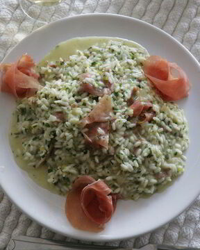 Ризотто с мятой и ветчиной