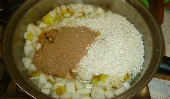 сладкое ризотто с томлеными фруктами