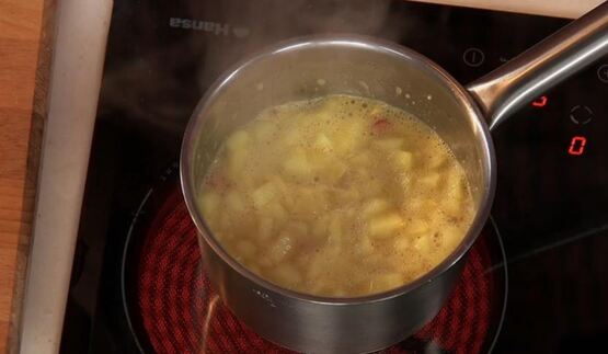 свиная отбивная с ризотто и яблочным чатни