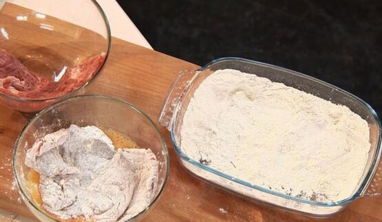 свиная отбивная с ризотто и яблочным чатни