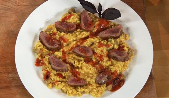 утиное филе с банановым ризотто