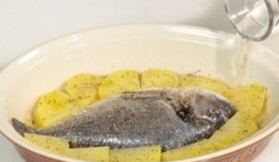 дорада с картофелем