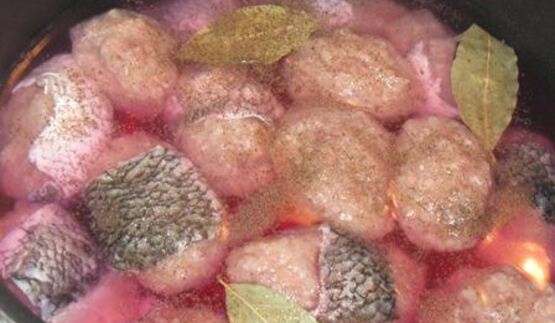 гефилте-фиш — рыба фаршированная по-еврейски