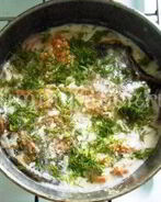 Карась в сметанном соусе