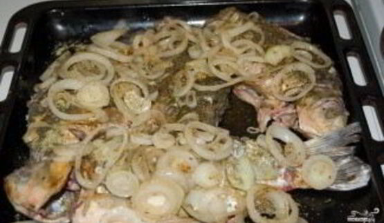 караси в сметане в духовке