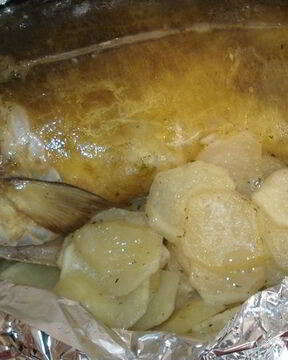 Карп в фольге с картошкой