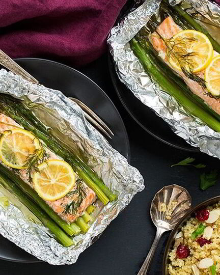 Рецепт красной рыбы в фольге с лимонома