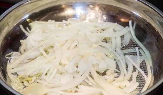 судак с пастой под сливочным соусом