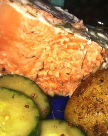 Рецепт запеченной форели в кефирном маринаде