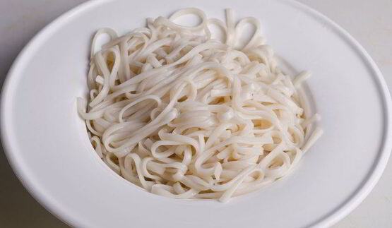 шафрановая лапша с креветками