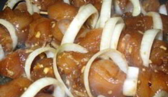 куриные шашлычки на шпажках
