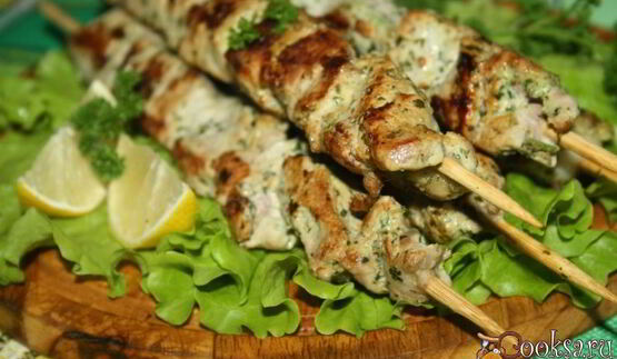 шашлычки из свиной вырезки в йогуртово-лимонном маринаде