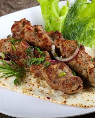 Шашлык из баранины с бальзамическим уксусом и розмарином