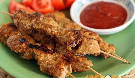 шашлык из индейки на шпажках