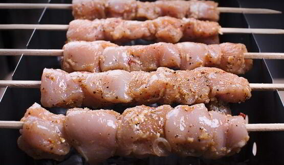 шашлык из курицы в чесночно-луковом маринаде