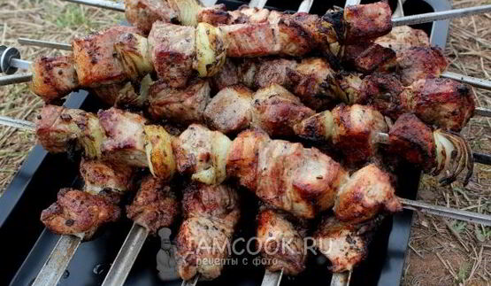 шашлык из свинины с луком в армянском маринаде