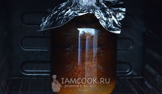 шашлык в духовке в банке на шпажках