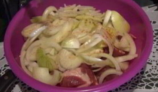 шашлык, замаринованный на вине