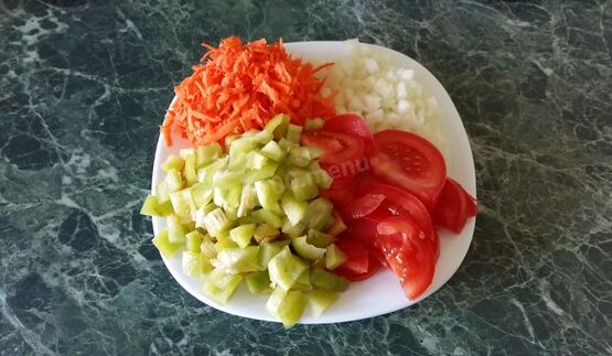 куриный стейк в духовке с овощами