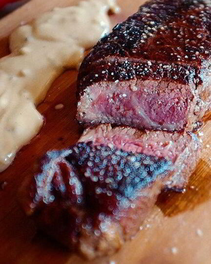 Рецепт нью-йорка-стейка с перечным соусом