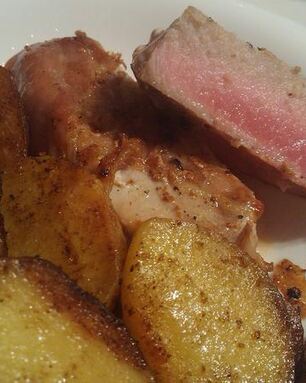 Стейк из тунца с прошутто