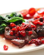 Стейк из вырезки с вишневым соусом