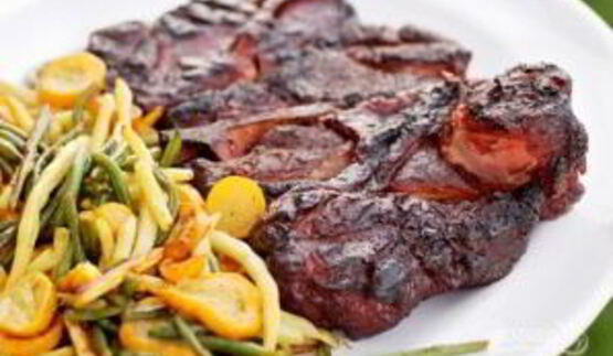 стейки из свинины