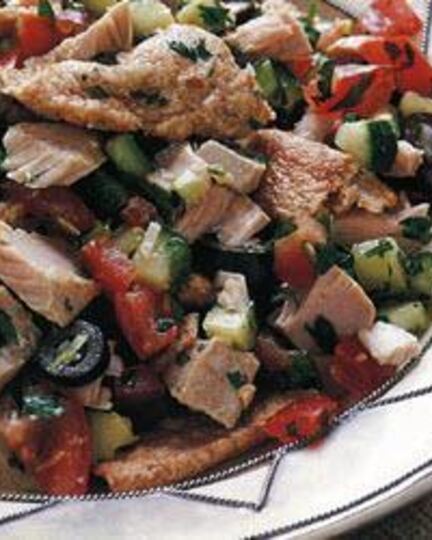 Рецепт тунисского фатуша со стейком из тунца