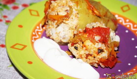 фаршированные перцы и тефтели со свининой, курицей и кабачком