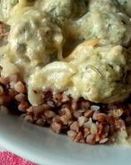 Куриные тефтели со шпинатом и творогом