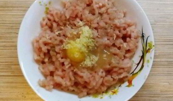 куриные тефтели в сметанном соусе