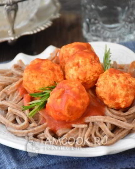 Рецепт куриных тефтелей в томатном соусе