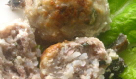 нежнейшие тефтели с овощами под сметанно-грибным соусом