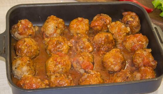 тефтели без риса с подливкой в духовке