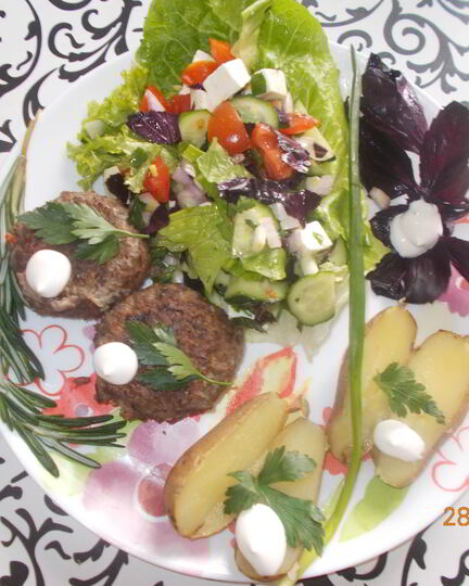 Рецепт тефтелей из красного риса, запеченные в духовке