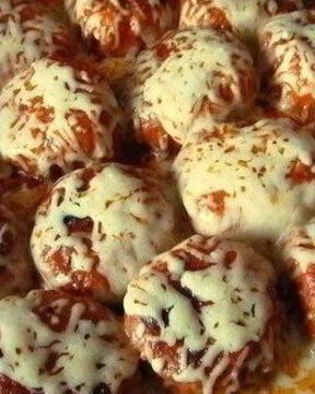 Тефтели из куриного филе под сыром