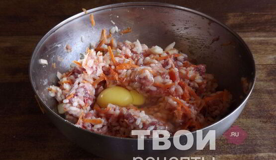 тефтели, тушенные в томатном соусе